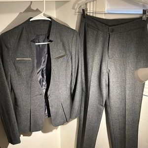 Grey 2 piece pant suit size 0 or 2
